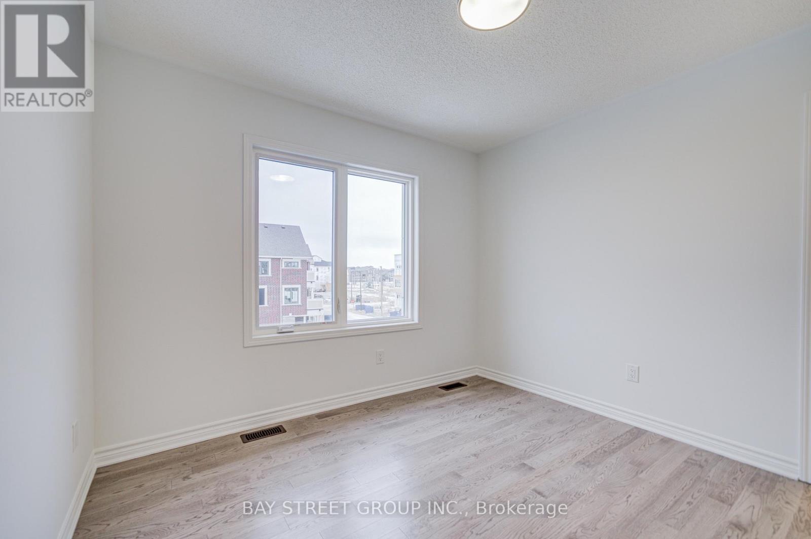 118 Azure Drive, Markham, ON - Indoor Photo Showing Other Room