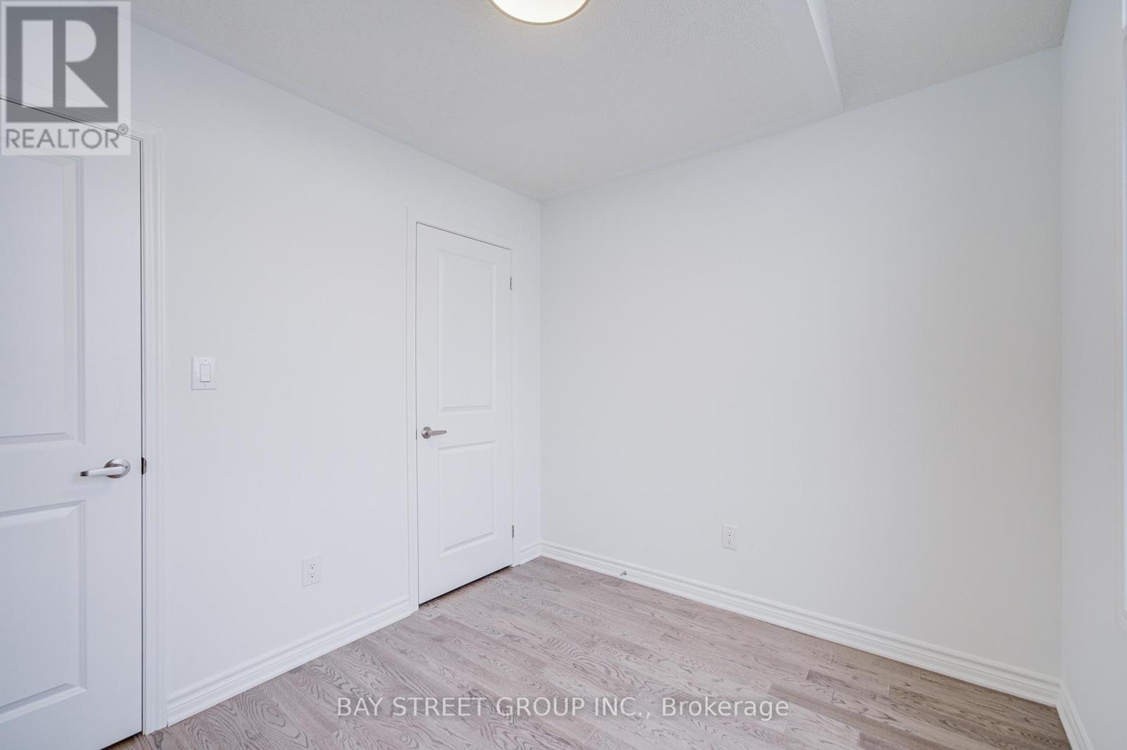 118 Azure Drive, Markham, ON - Indoor Photo Showing Other Room