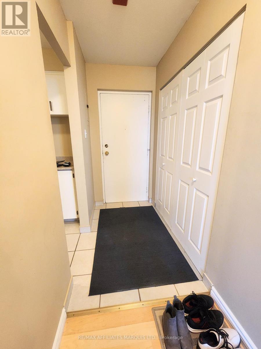 Entrance with large coat closet - 409 - 845 Kyle Court, Brockville, ON - Indoor Photo Showing Other Room