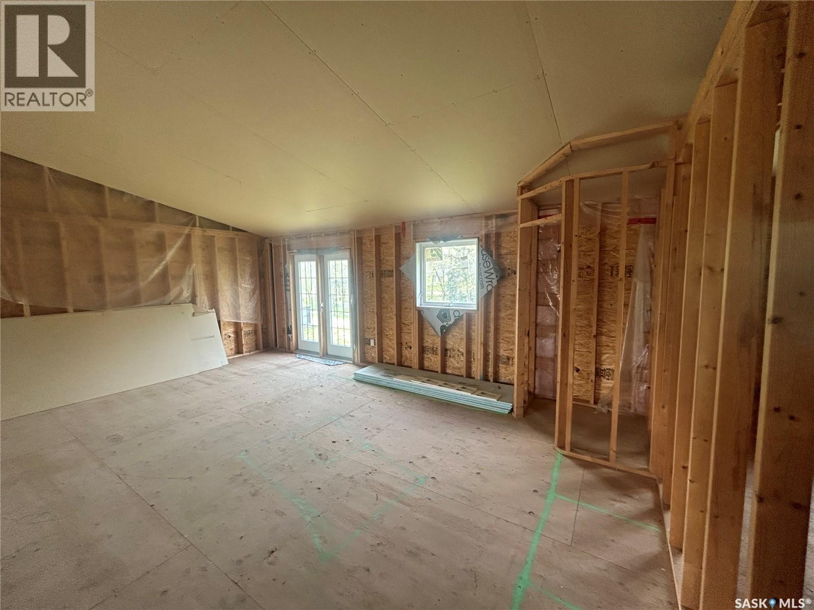 117 Carson Bay, Lampman, SK - Indoor Photo Showing Other Room