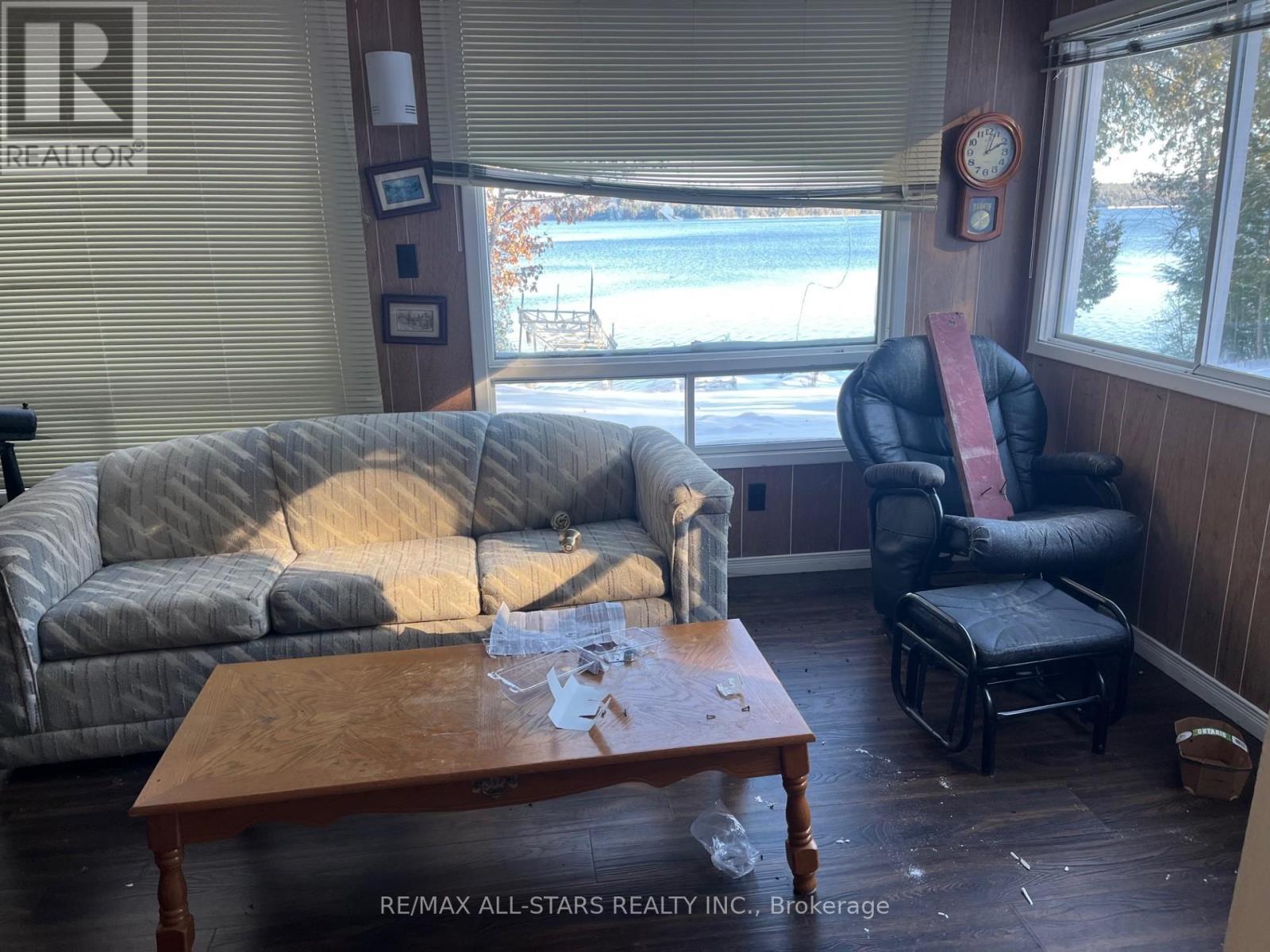 268 Pringles Road, South Algonquin, ON - Indoor