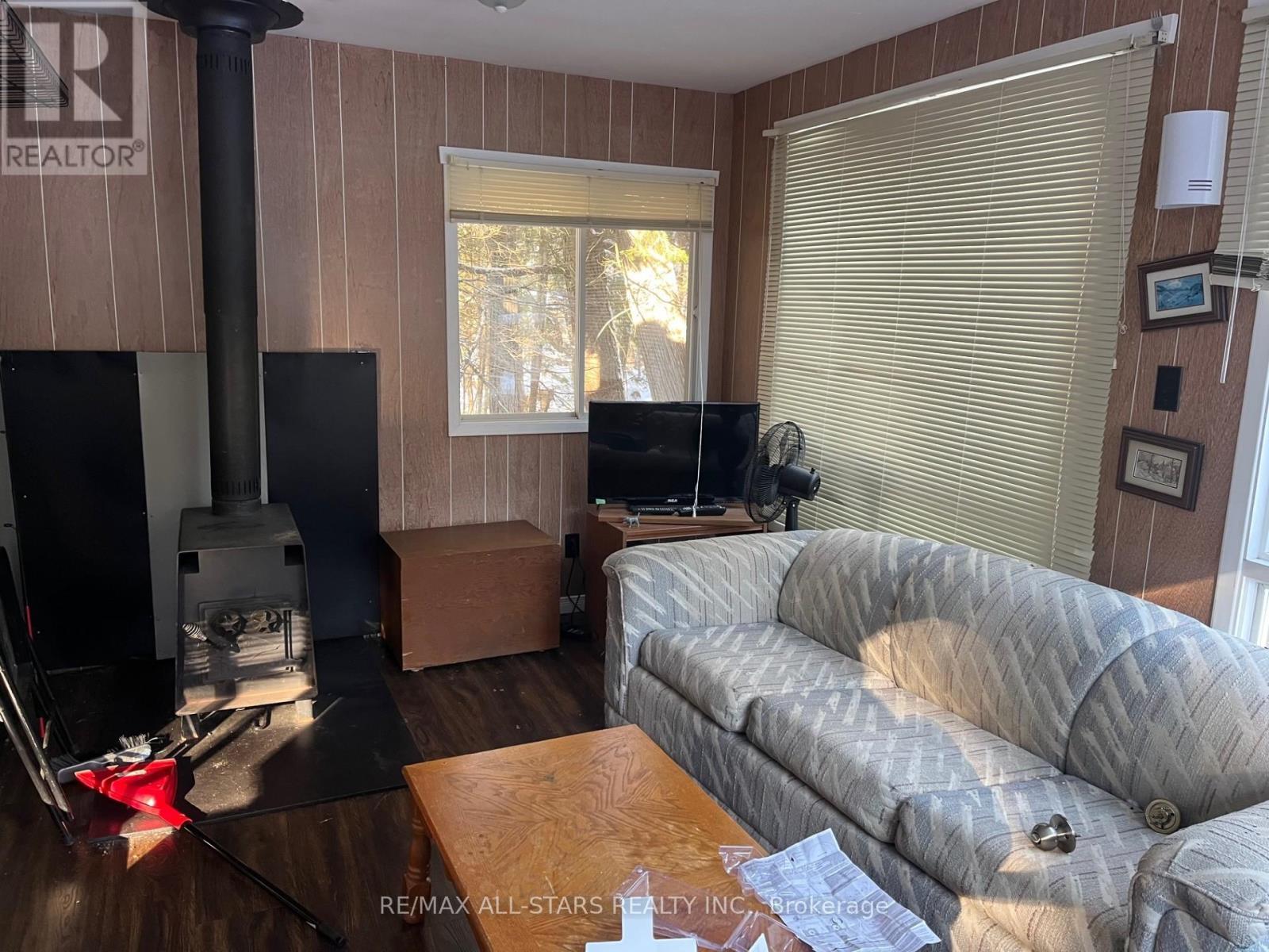 268 Pringles Road, South Algonquin, ON - Indoor