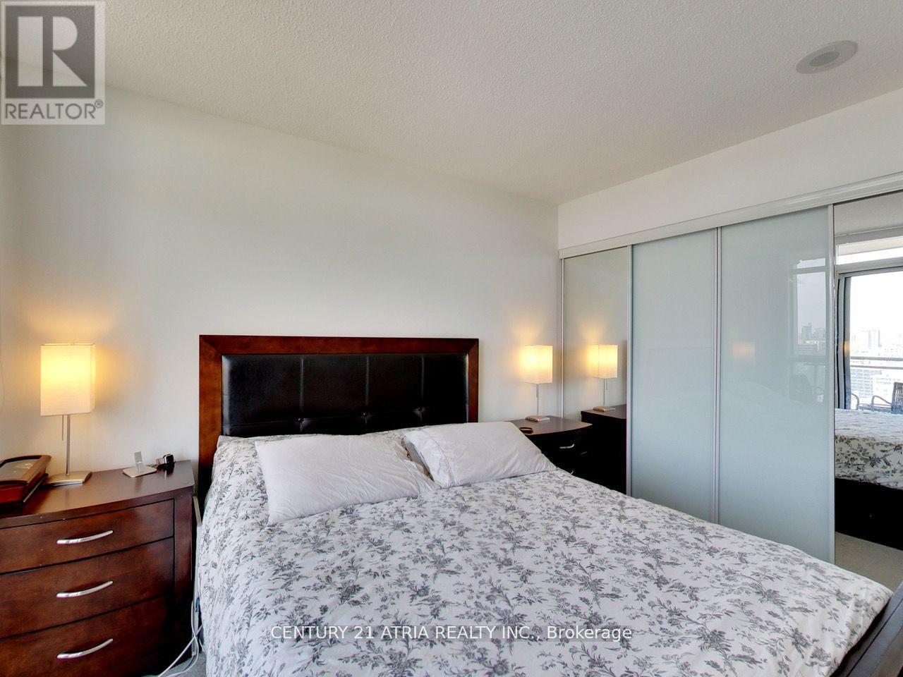 2901 - 15 Iceboat Terrace, Toronto, ON - Indoor Photo Showing Bedroom