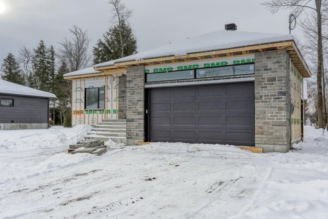 Frontage - 2105 Rue Gilles-Grondin, Shawinigan, QC - Outdoor