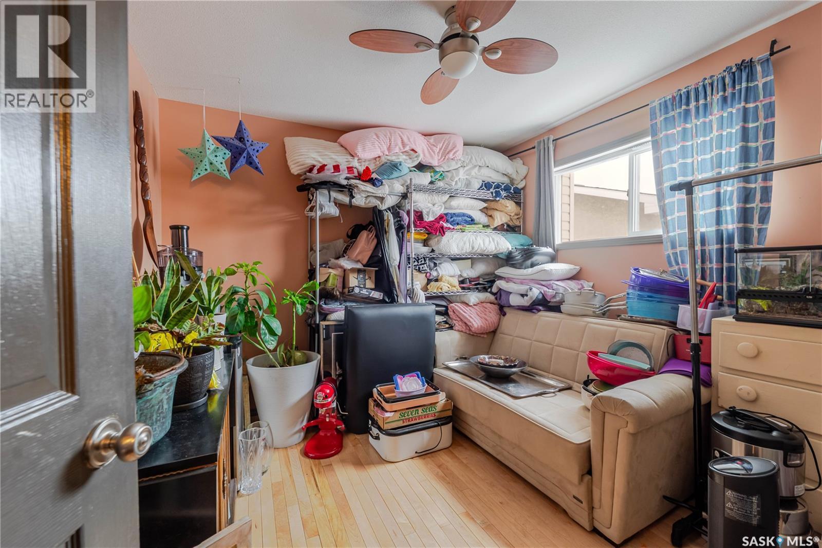 294 Wellington Drive, Moose Jaw, SK - Indoor Photo Showing Other Room