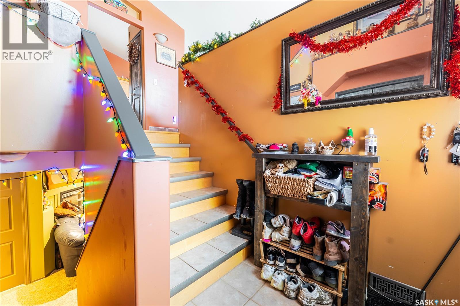 294 Wellington Drive, Moose Jaw, SK - Indoor Photo Showing Other Room