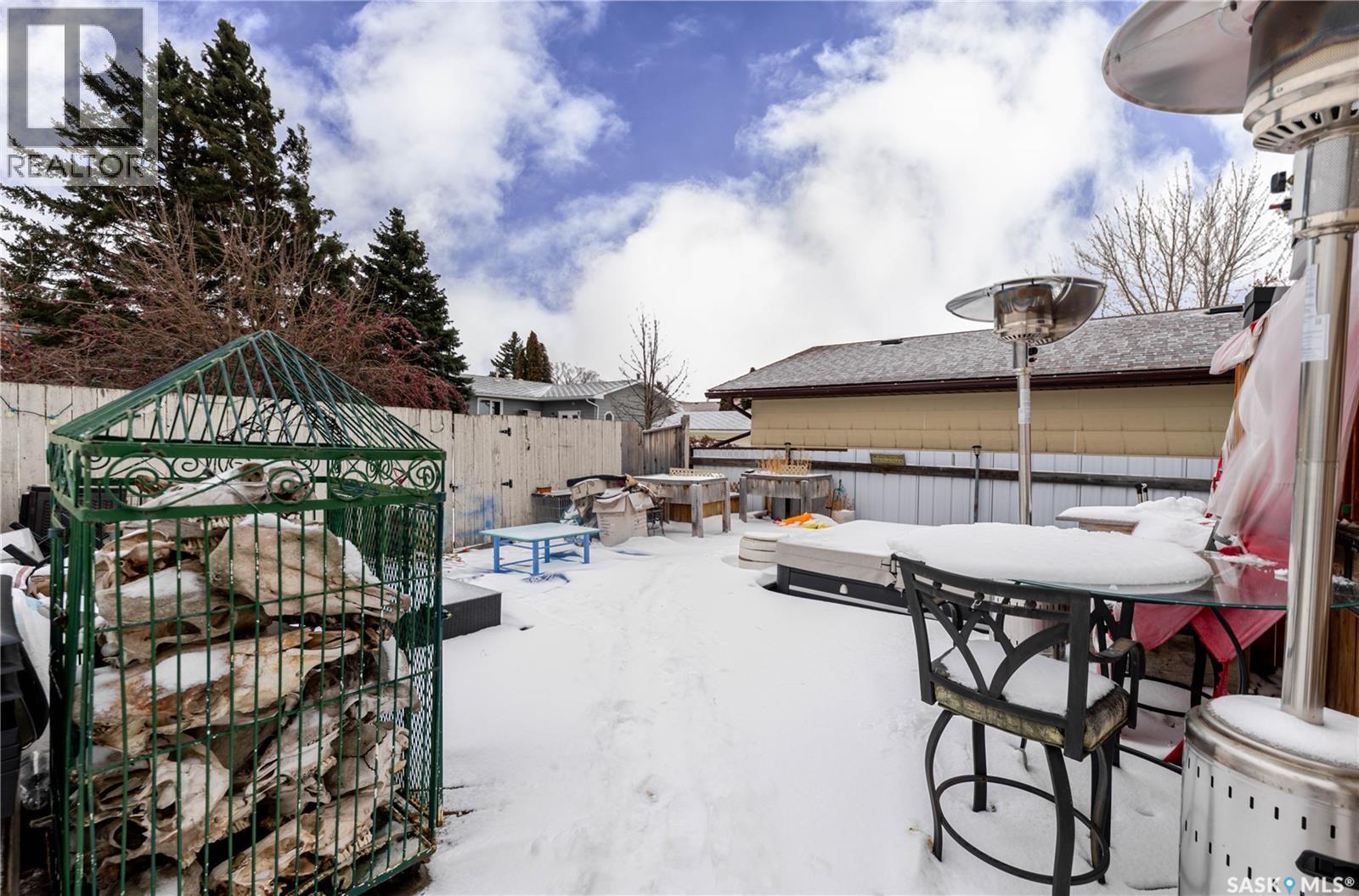 294 Wellington Drive, Moose Jaw, SK - Outdoor With Deck Patio Veranda
