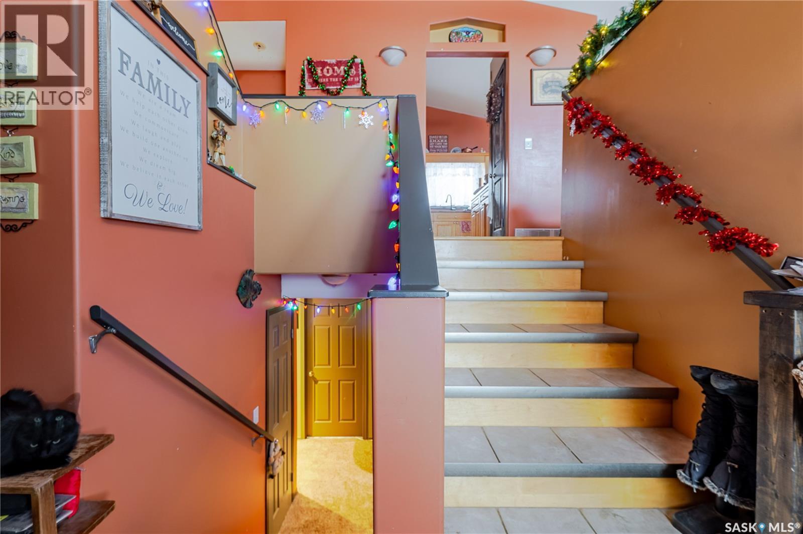 294 Wellington Drive, Moose Jaw, SK - Indoor Photo Showing Other Room