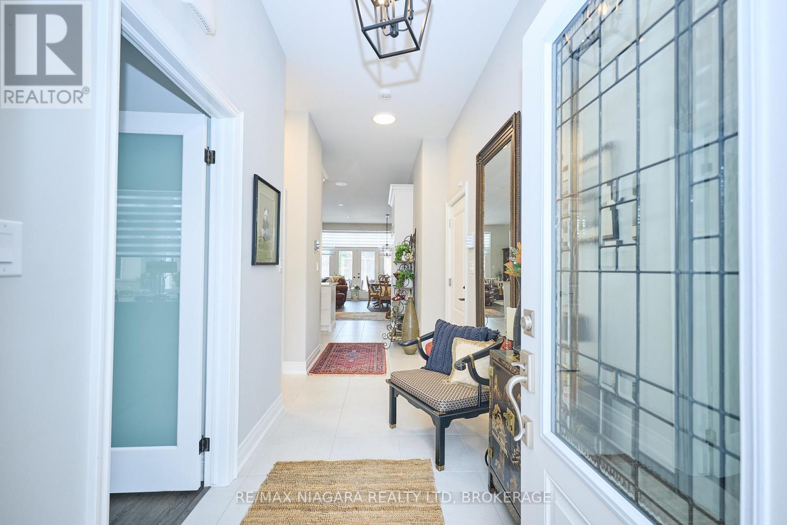 Foyer - 23 Sassafras Row, Fort Erie (Ridgeway), ON