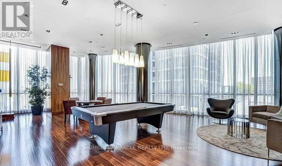 809 - 9 Valhalla Inn Road, Toronto, ON - Indoor Photo Showing Other Room