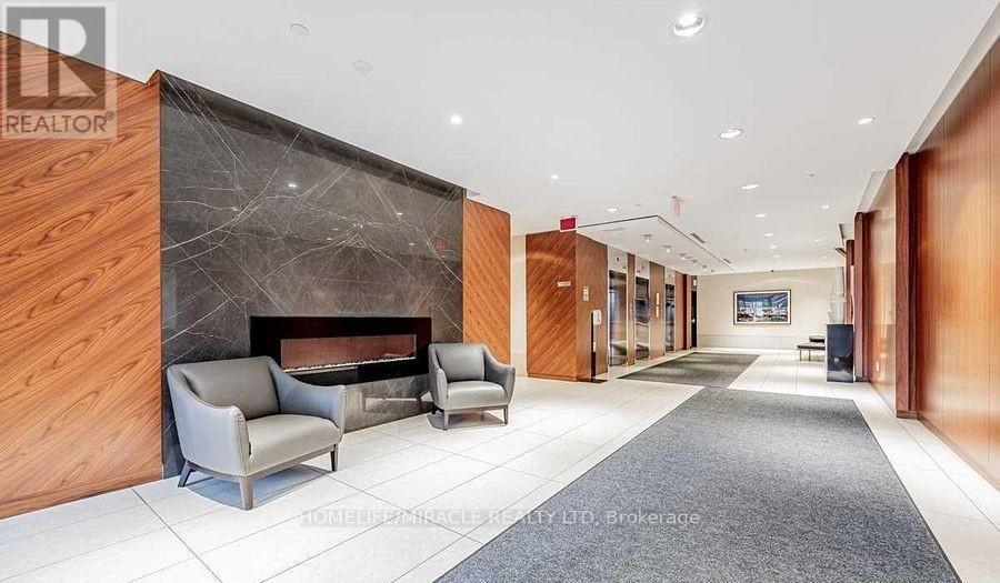 809 - 9 Valhalla Inn Road, Toronto, ON - Indoor Photo Showing Other Room