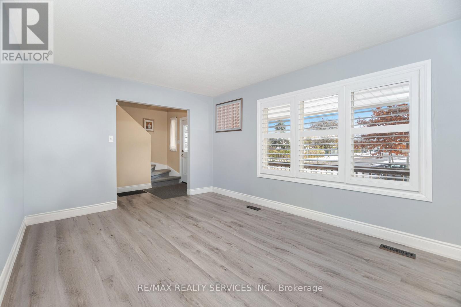 84 Sutherland Avenue, Brampton, ON - Indoor Photo Showing Other Room