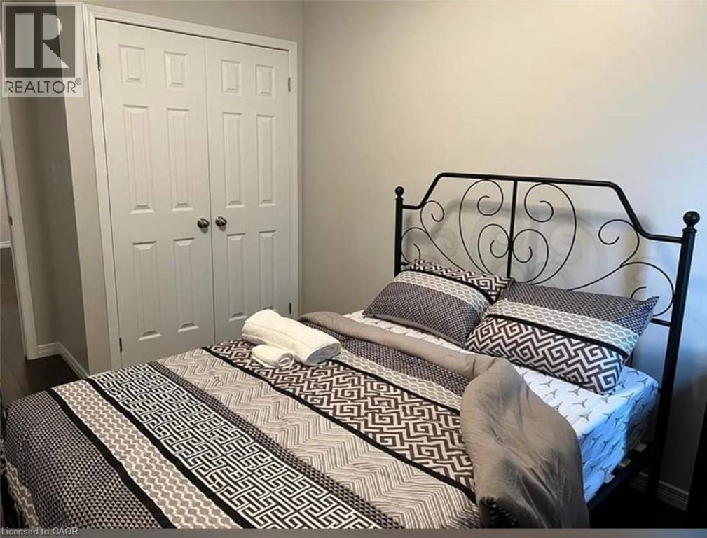 129 Rochefort Street, Kitchener, ON - Indoor Photo Showing Bedroom