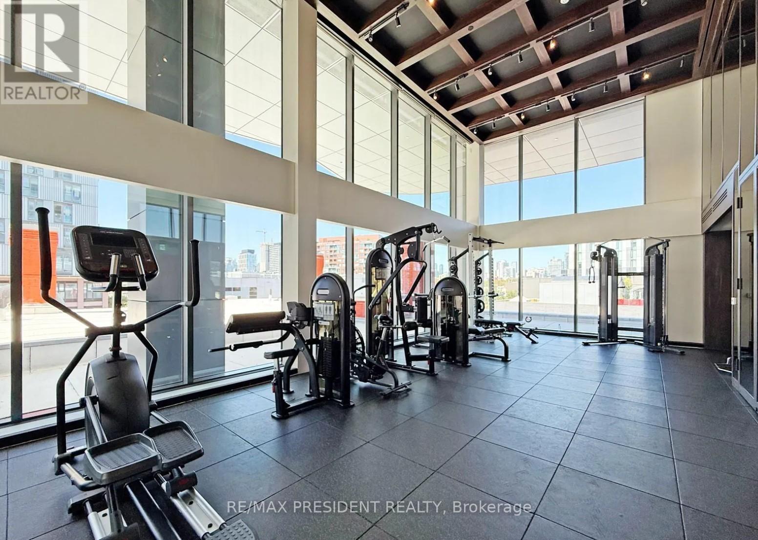 901 - 425 Front Street E, Toronto, ON - Indoor Photo Showing Gym Room