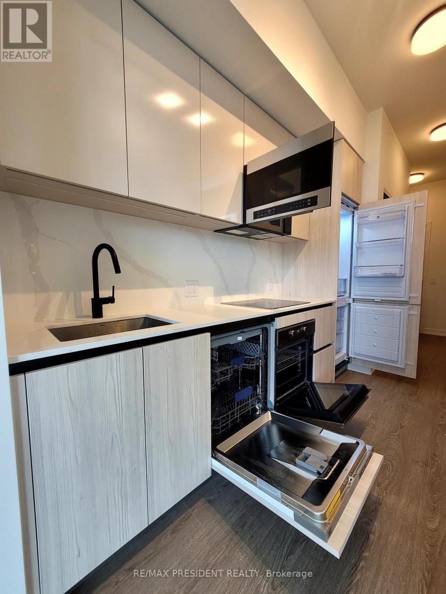 901 - 425 Front Street E, Toronto, ON - Indoor Photo Showing Kitchen