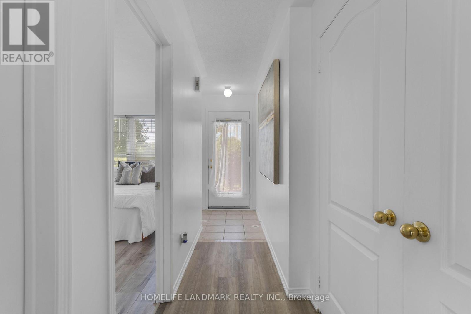 Main Floor Foyer - 8 - 5025 Ninth Line, Mississauga, ON - Indoor Photo Showing Other Room