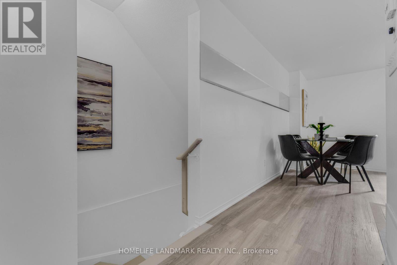 8 - 5025 Ninth Line, Mississauga, ON - Indoor Photo Showing Other Room