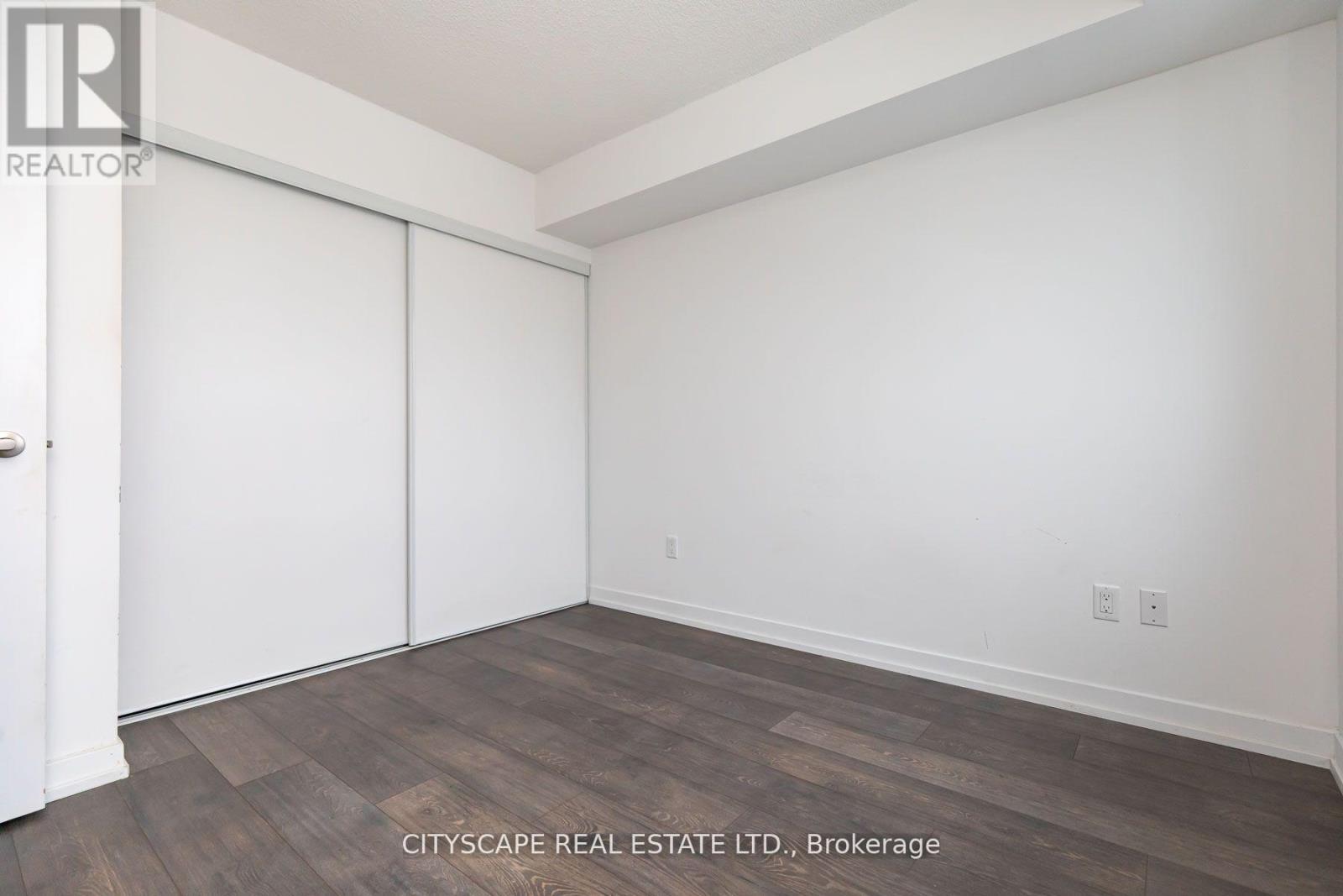 1905 - 1420 Dupont Street, Toronto, ON - Indoor Photo Showing Other Room