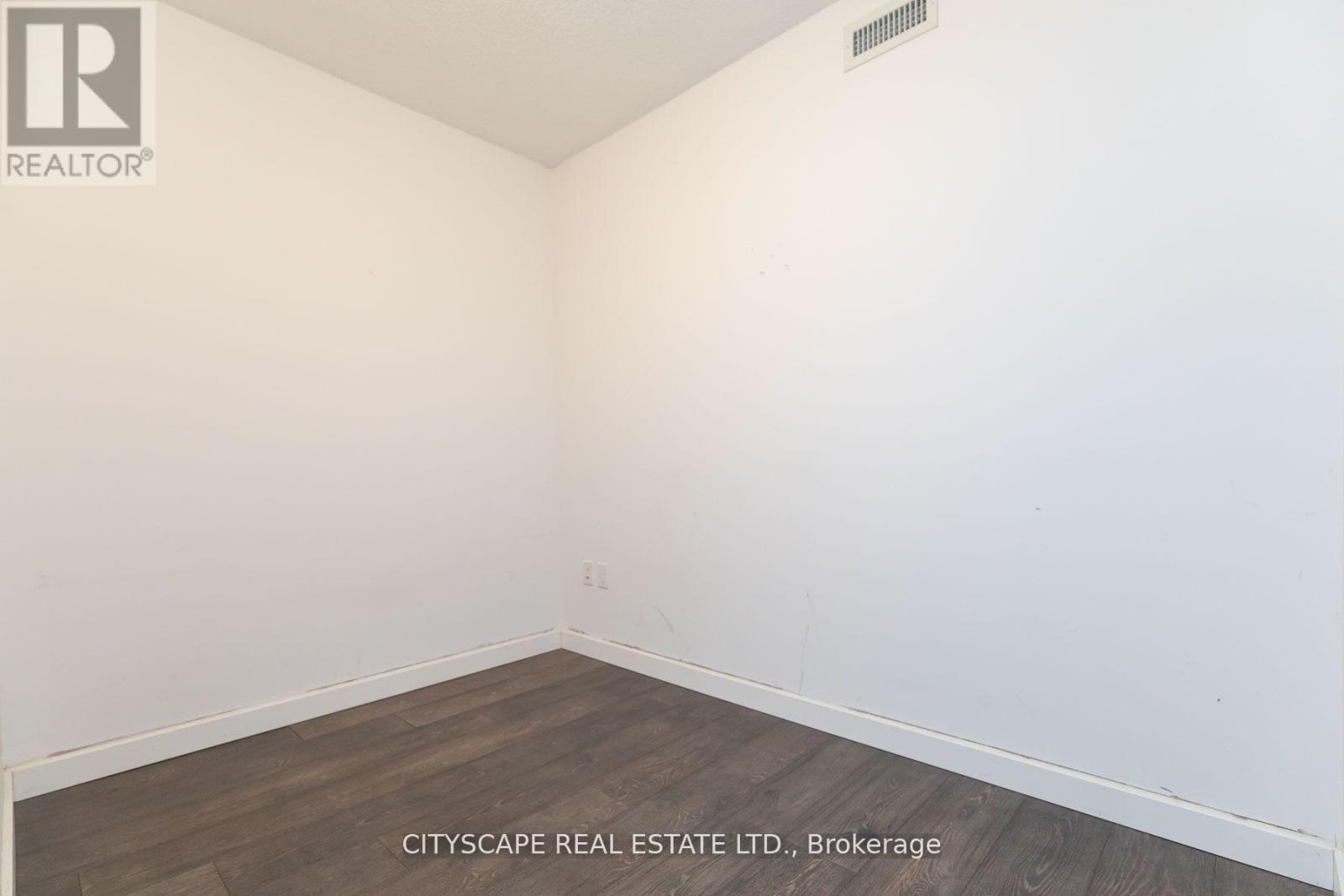 1905 - 1420 Dupont Street, Toronto, ON - Indoor Photo Showing Other Room