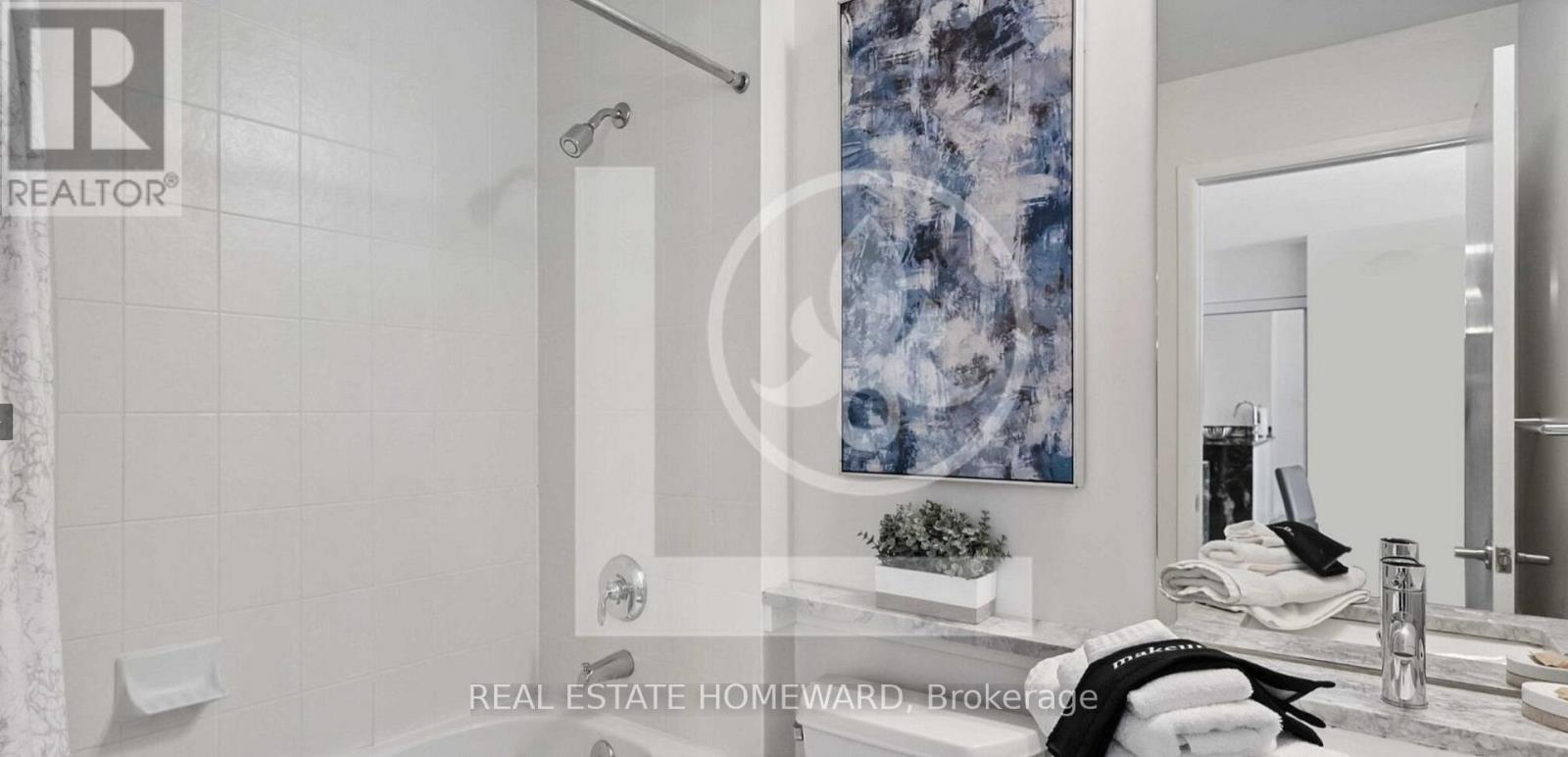 Primary Bathroom - 2501 - 38 Grenville Street, Toronto, ON - Indoor Photo Showing Bathroom