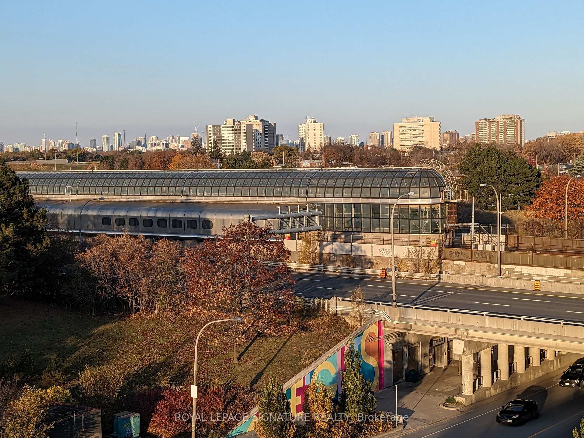 714-160 Flemington Road, Toronto, ON - Outdoor With View