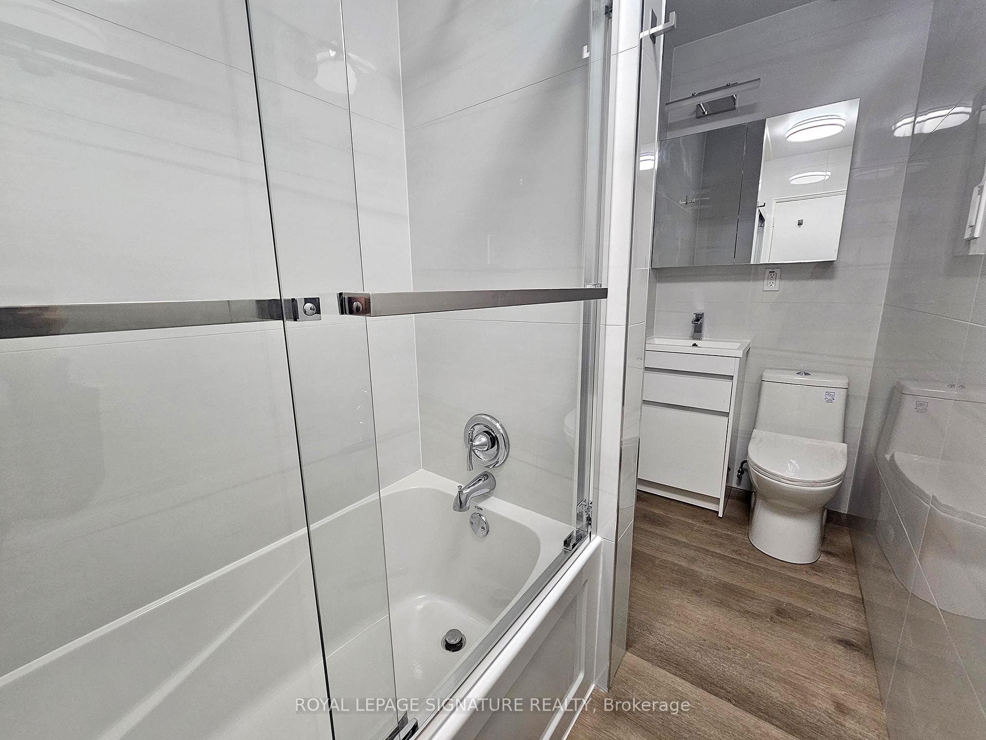 2-534 Dovercourt Road, Toronto, ON - Indoor Photo Showing Bathroom
