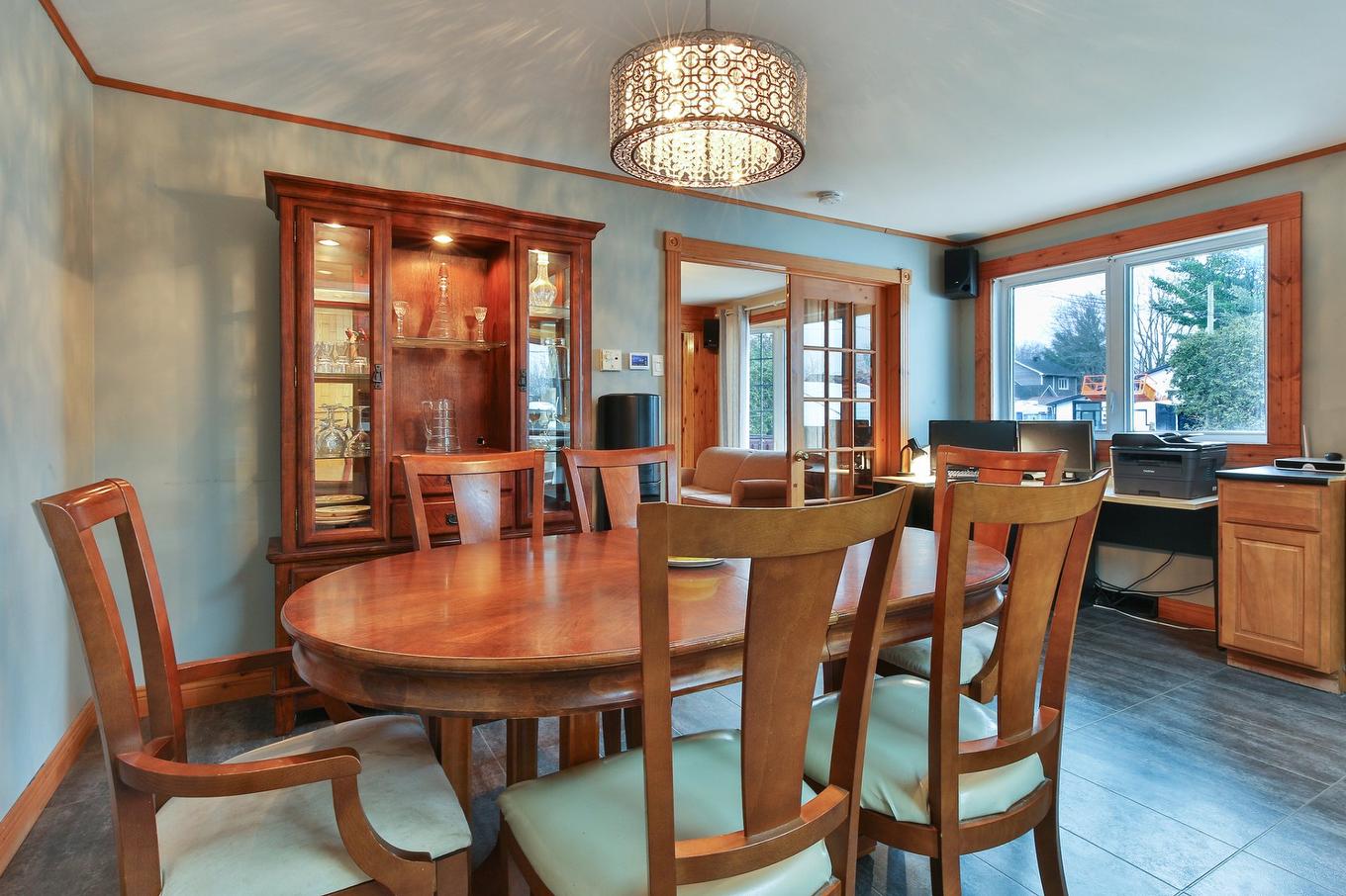 Salle à manger - 6 Rue Genest, Saint-Jean-Sur-Richelieu, QC - Indoor Photo Showing Dining Room