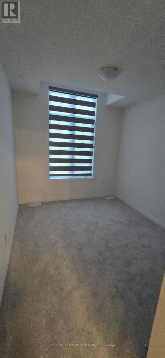 925 Douro Street, Stratford, ON - Indoor Photo Showing Other Room