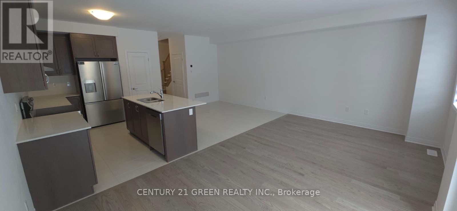 925 Douro Street, Stratford, ON - Indoor