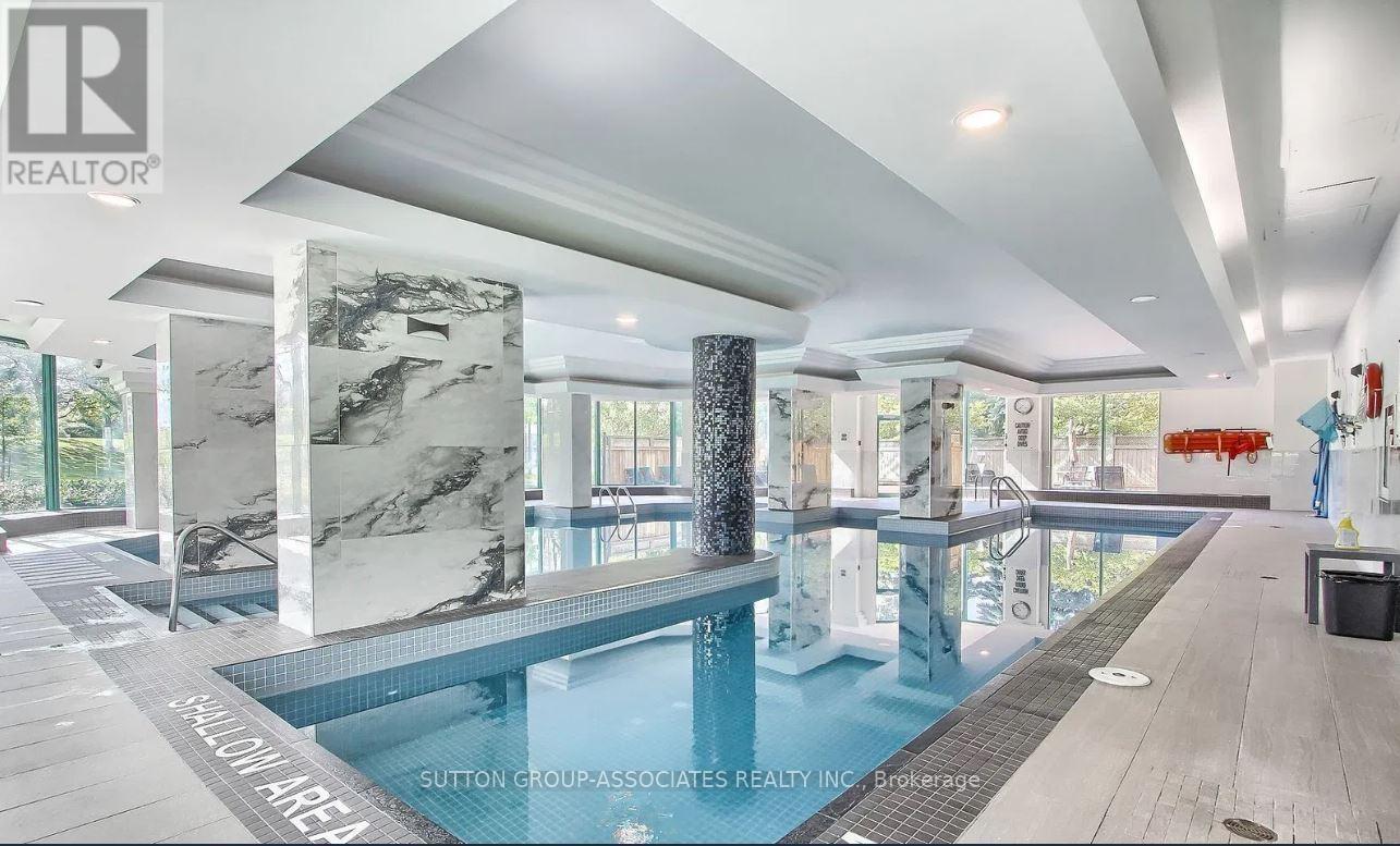 1018 - 7905 Bayview Avenue, Markham, ON - Indoor Photo Showing Other Room With In Ground Pool