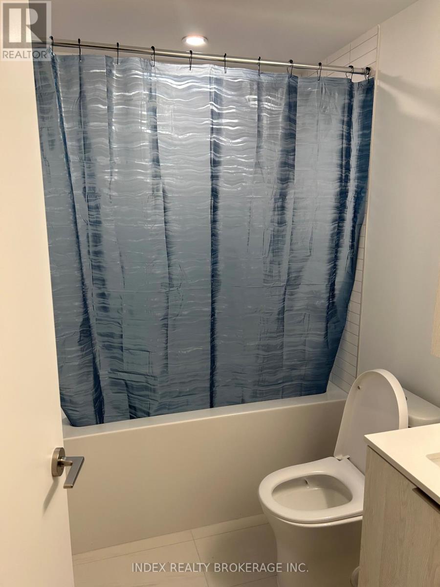 1815 - 3009 Novar Road, Mississauga, ON - Indoor Photo Showing Bathroom