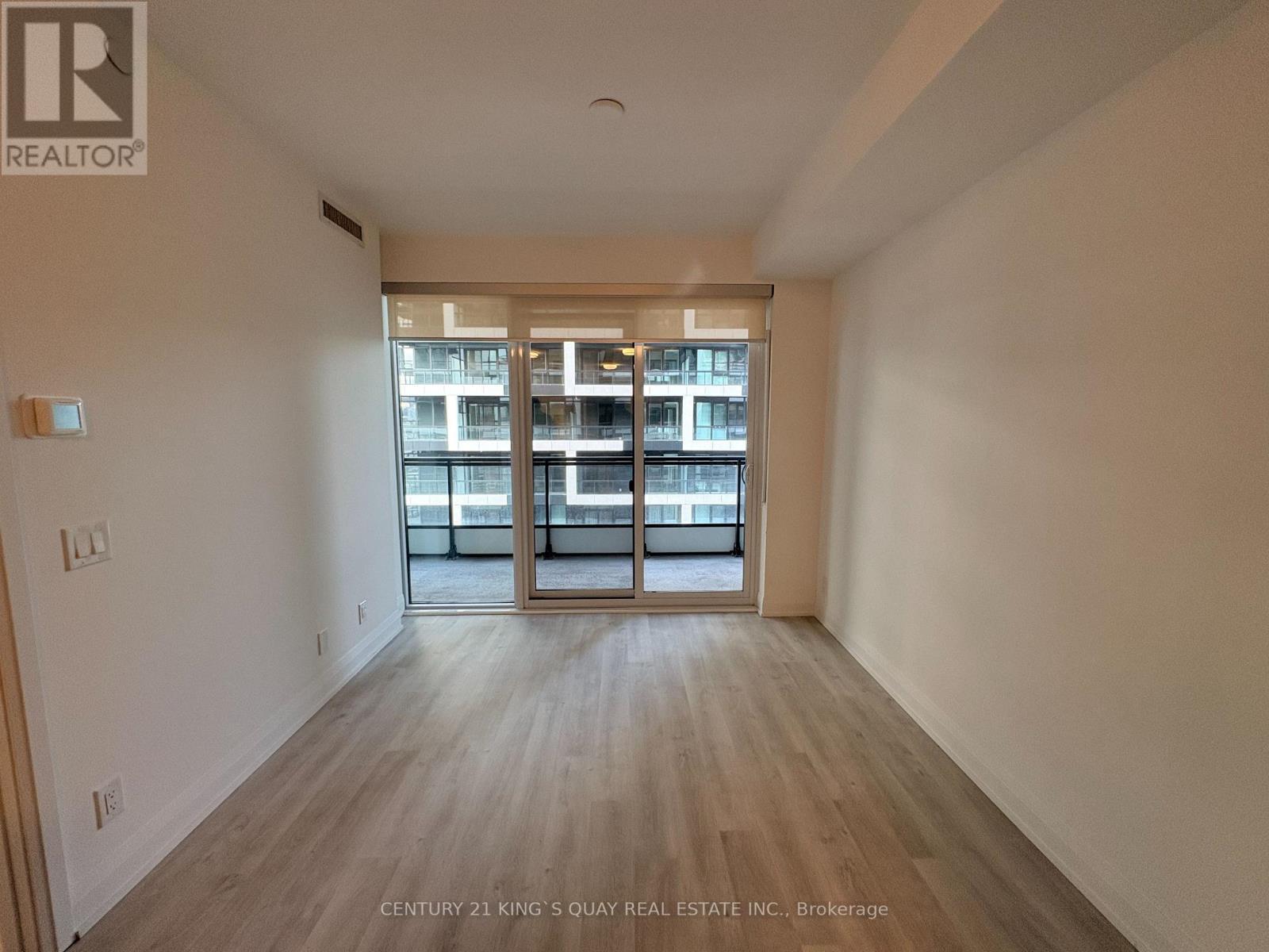 1601 - 65 Broadway Avenue, Toronto, ON - Indoor Photo Showing Other Room