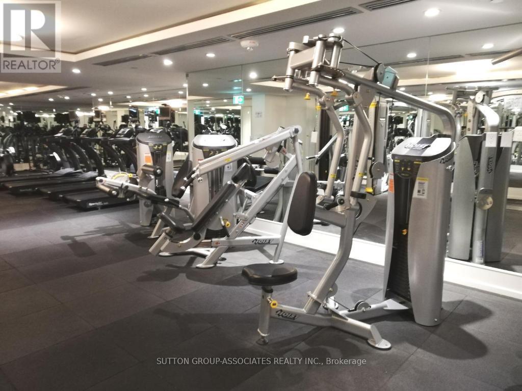 815 - 955 Bay Street, Toronto, ON - Indoor Photo Showing Gym Room