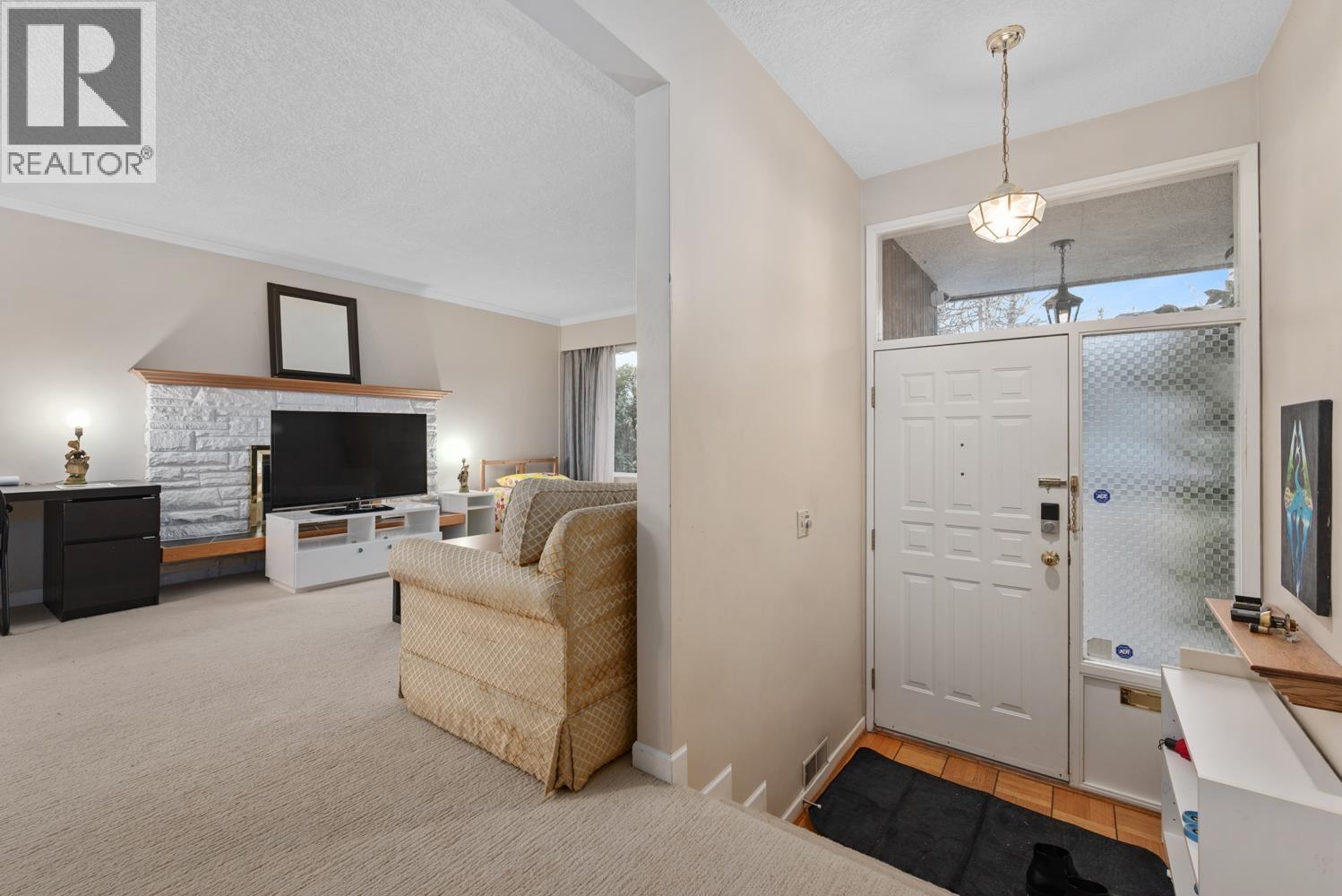 3845 W 14Th, Vancouver, BC - Indoor