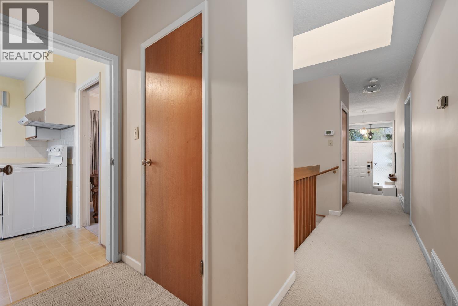 3845 W 14Th, Vancouver, BC - Indoor Photo Showing Other Room