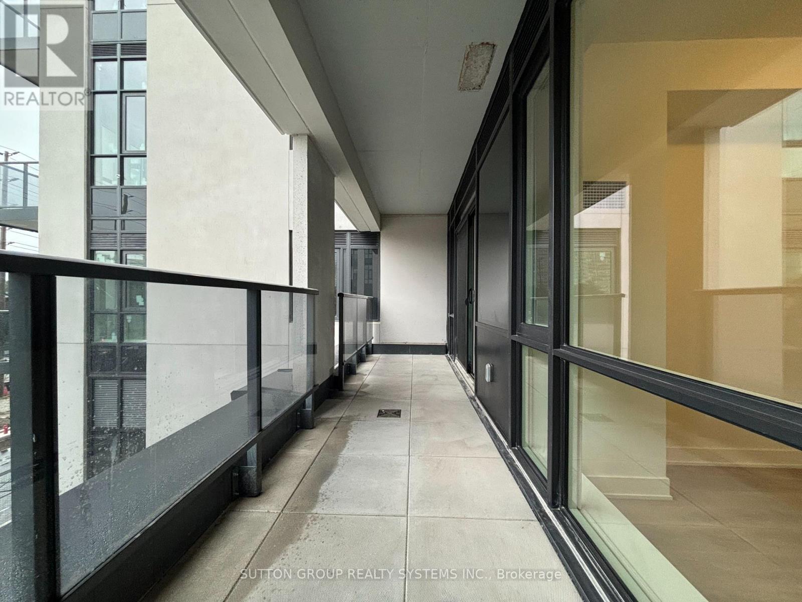 210 - 204 Burnhamthorpe Road E, Mississauga, ON - Outdoor With Balcony With Exterior