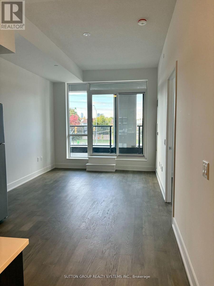 210 - 204 Burnhamthorpe Road E, Mississauga, ON - Indoor Photo Showing Other Room