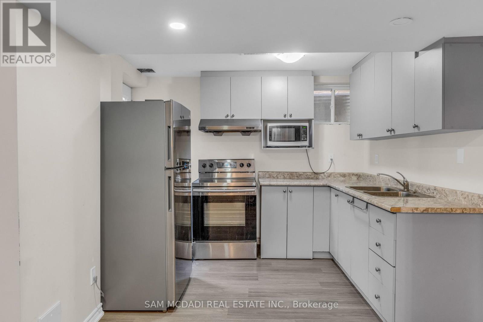 (Lower) - 266 Cedric Terrace, Milton, ON - Indoor Photo Showing Kitchen With Double Sink