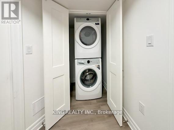 (Bsmt) - 7406 Majestic Trail, Niagara Falls, ON - Indoor Photo Showing Laundry Room