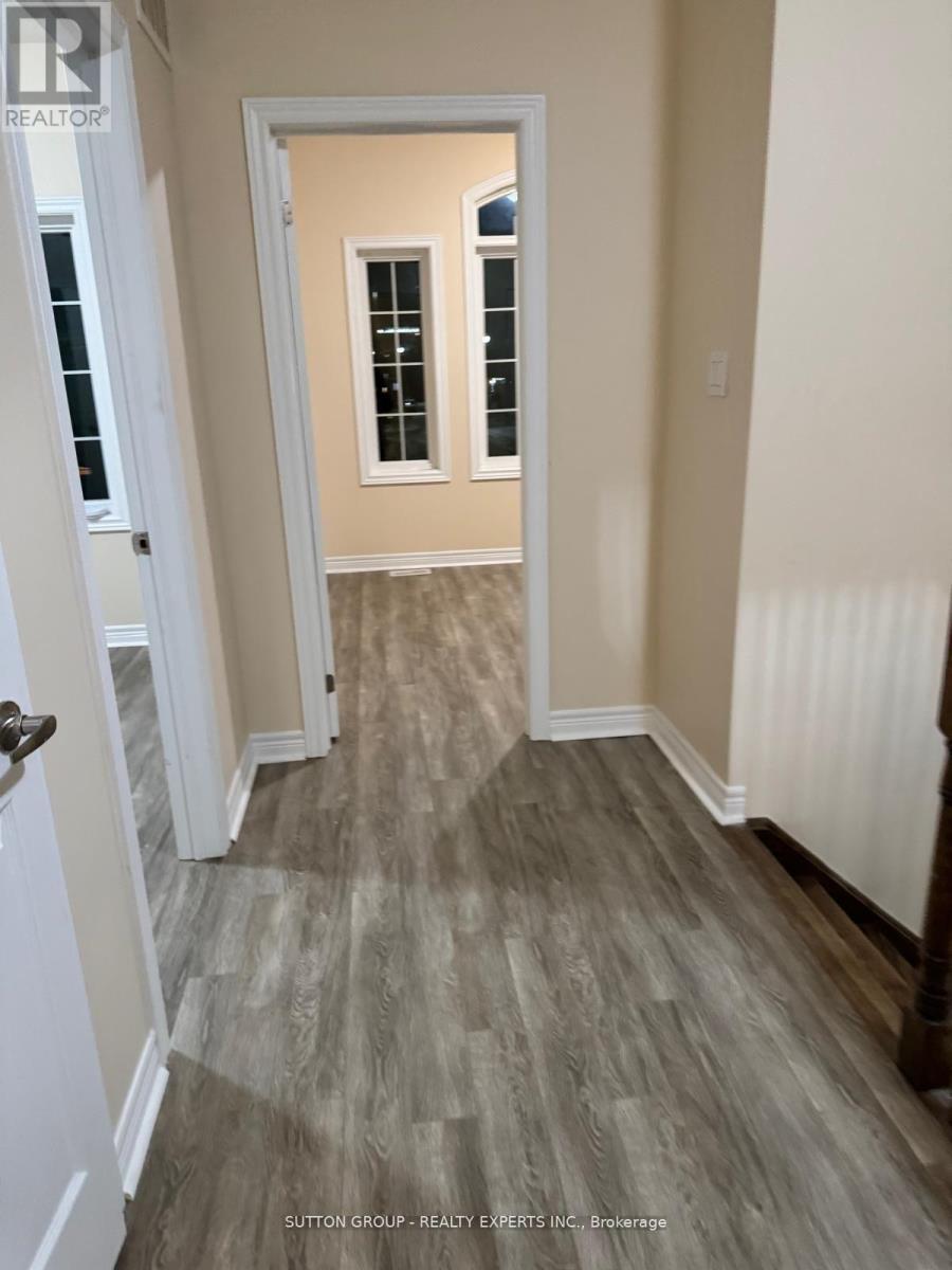 67 Vezna Crescent, Brampton, ON - Indoor Photo Showing Other Room