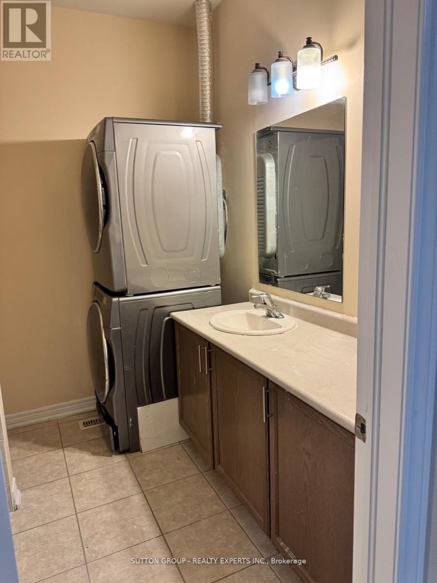 67 Vezna Crescent, Brampton, ON - Indoor Photo Showing Laundry Room