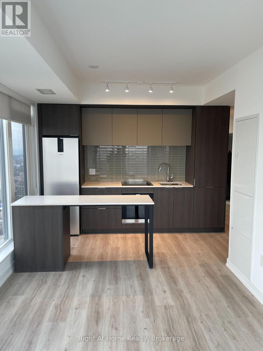 4103 - 395 Square One Drive, Mississauga (City Centre), ON - Indoor Photo Showing Kitchen With Upgraded Kitchen