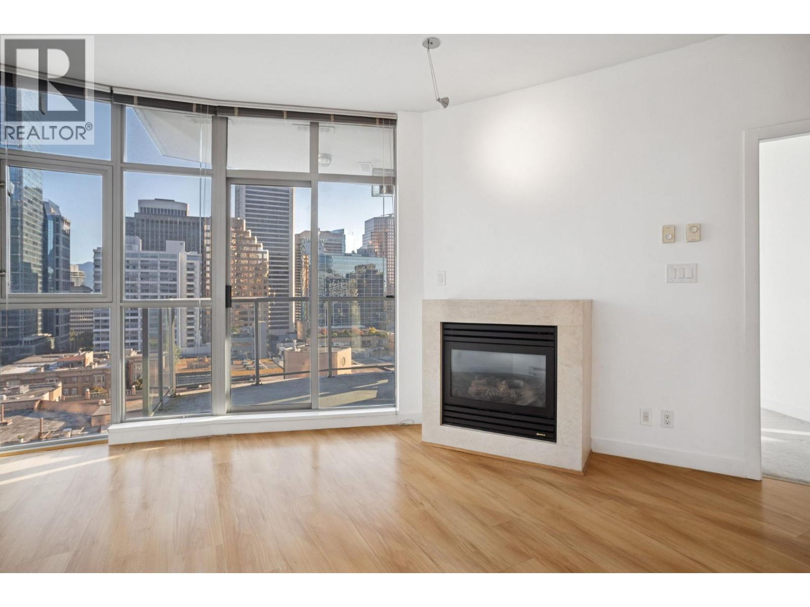 1203 1050 Smithe Street, Vancouver, BC - Indoor Photo Showing Living Room With Fireplace