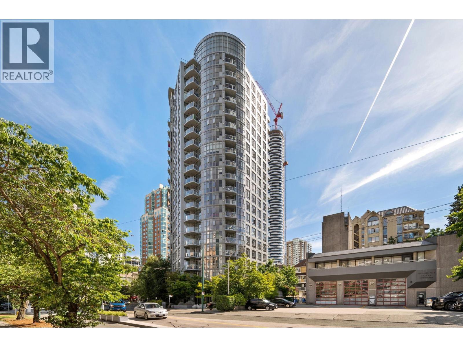 1203 1050 Smithe Street, Vancouver, BC - Outdoor With Facade