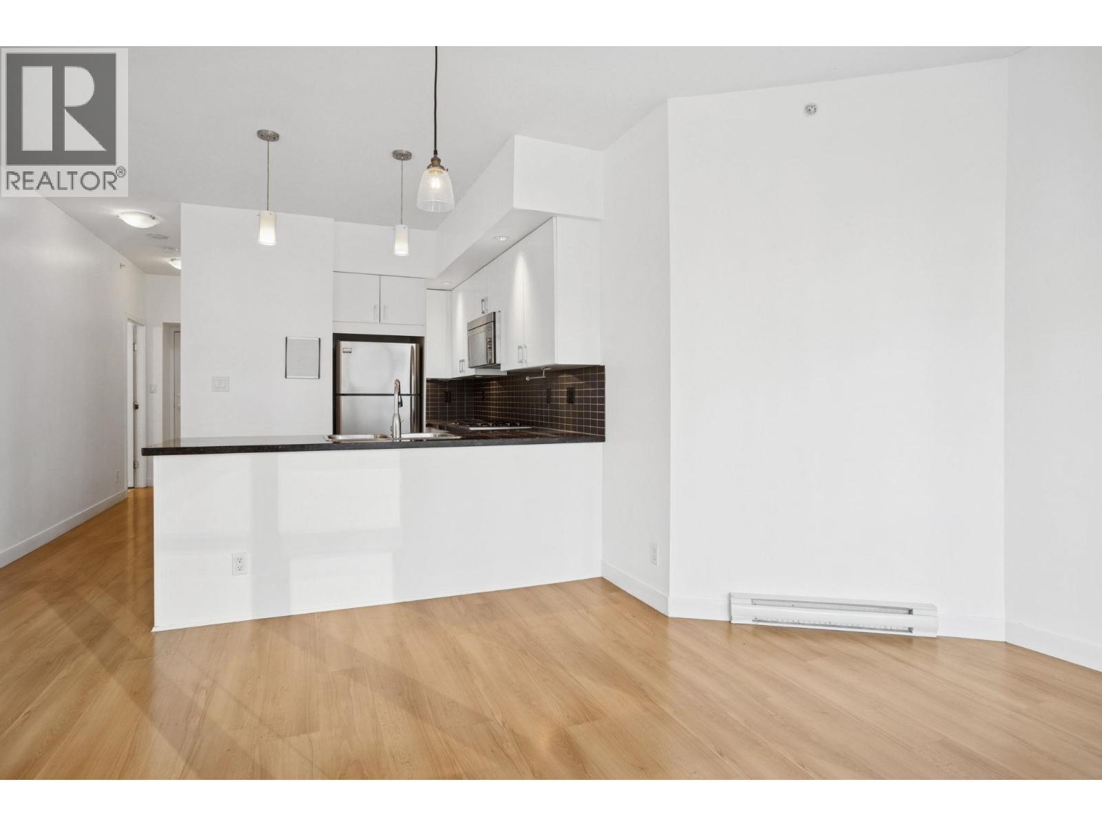1203 1050 Smithe Street, Vancouver, BC - Indoor Photo Showing Kitchen