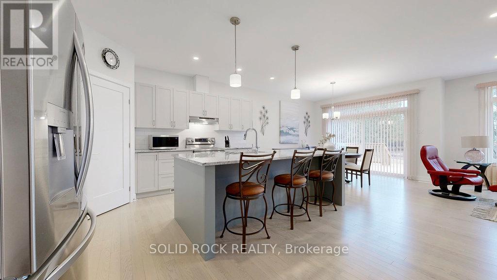 301 Wood Avenue, Smiths Falls, ON - Indoor Photo Showing Kitchen With Upgraded Kitchen