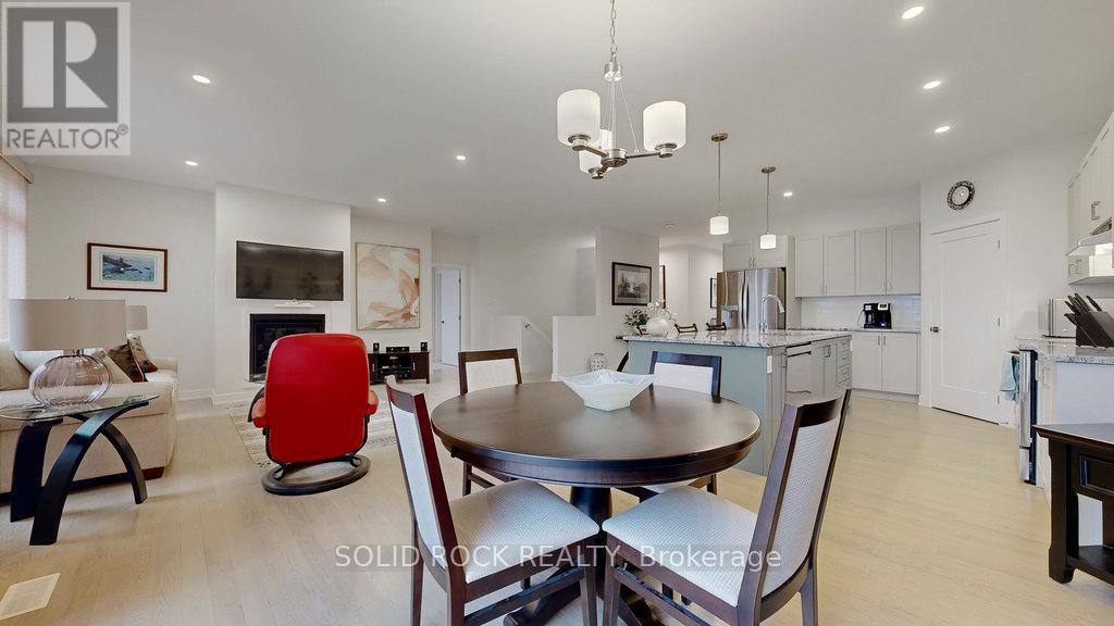 301 Wood Avenue, Smiths Falls, ON - Indoor Photo Showing Other Room