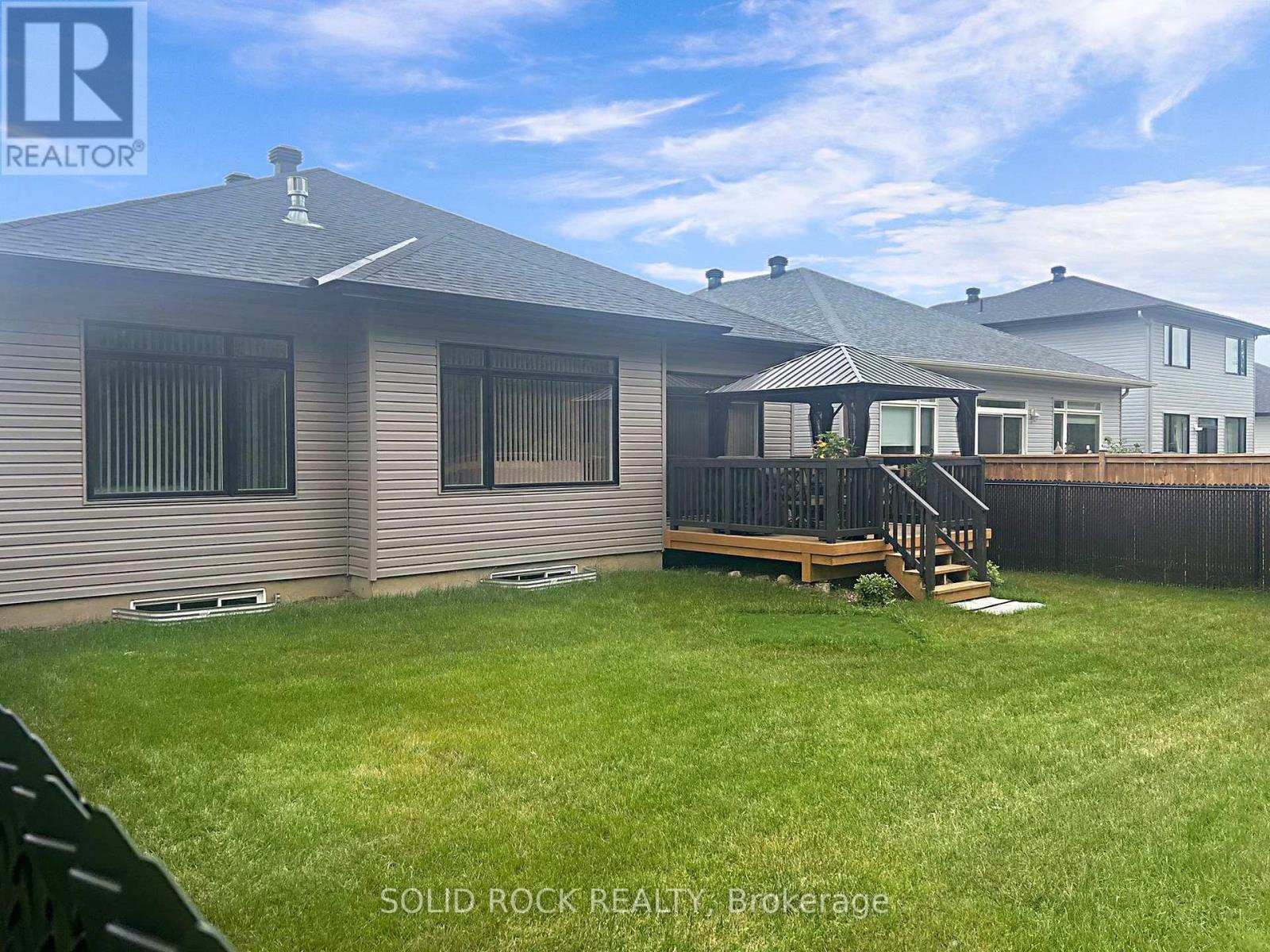 301 Wood Avenue, Smiths Falls, ON - Outdoor