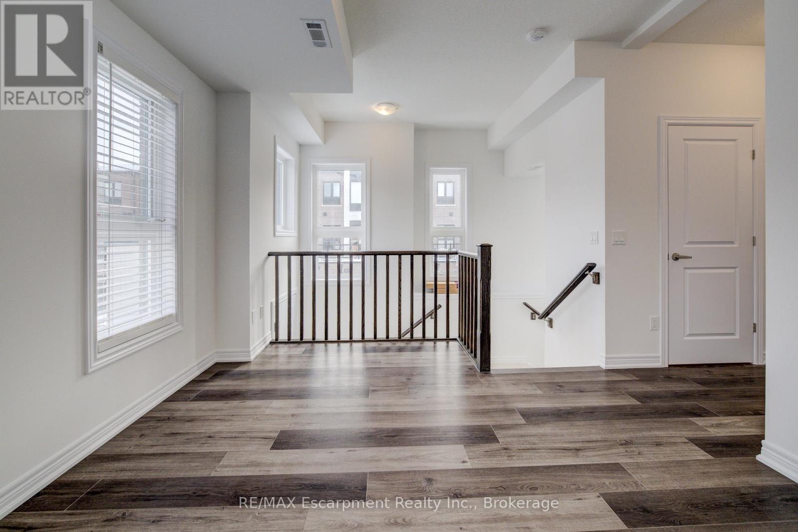 21 - 70 Kenesky Drive N, Hamilton (Waterdown), ON - Indoor Photo Showing Other Room