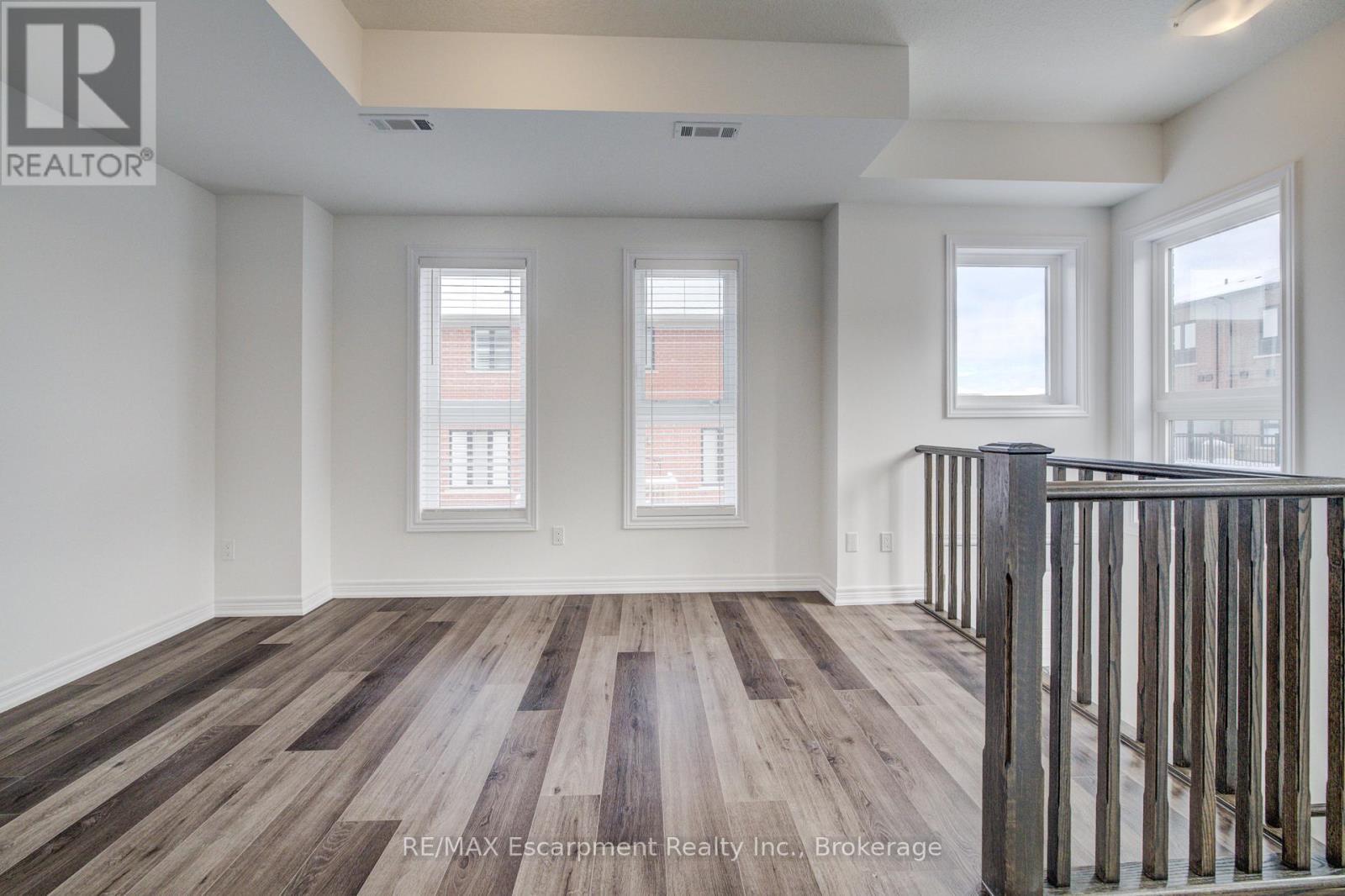 21 - 70 Kenesky Drive N, Hamilton (Waterdown), ON - Indoor Photo Showing Other Room